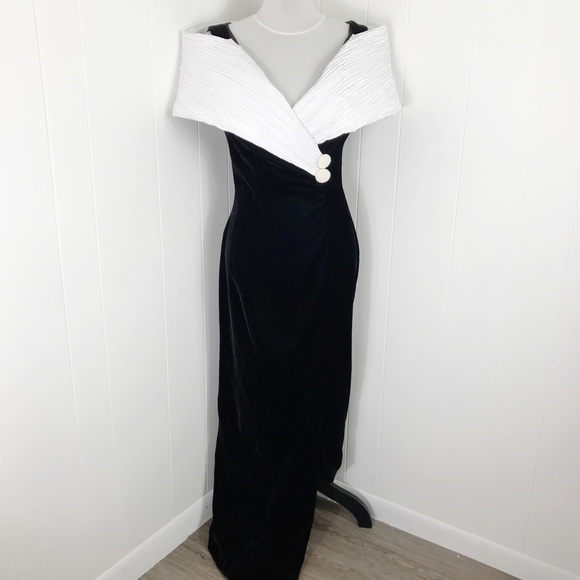 Vintage Dresses & Skirts - ALFRED ANGELO VINTAGE Velvet Floor Length Dress